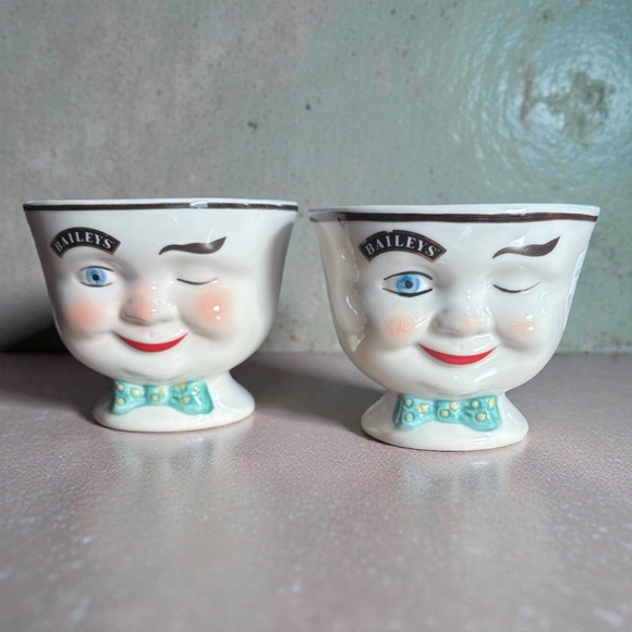 Vintage Baileys Mug Yum Mrs & Mr Blue Bow Winking Limited Edition Set Of 5 1996 - Picture 9 of 12